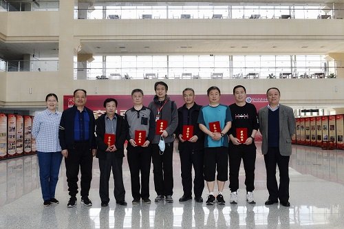 为进一步丰富教职工在校文化生活